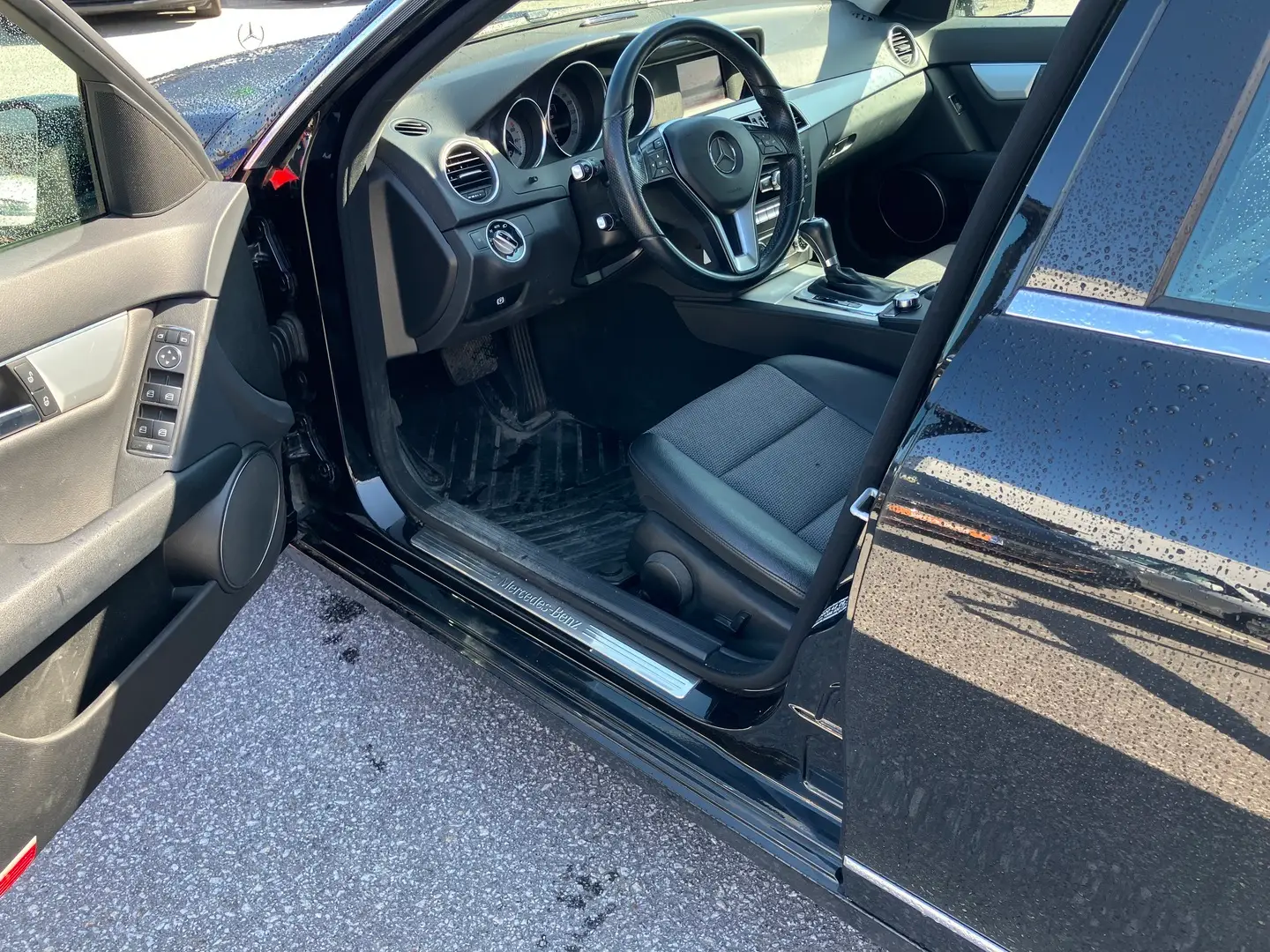 Car Image - 3I7TCiMT3b0jmsasGkYlWw