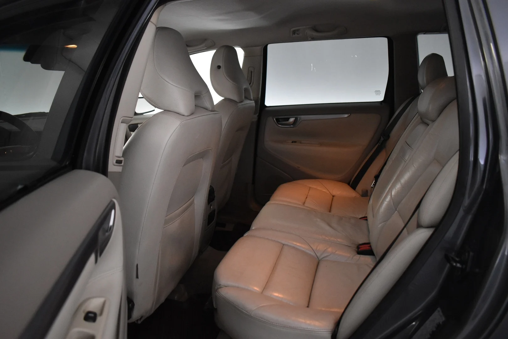 Car Image - 1kXgwnDaiCAZtPM97xfhIW
