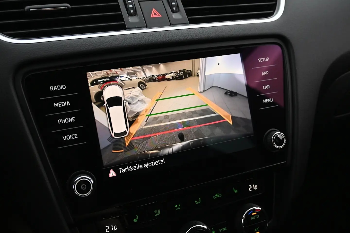 Car Image - 2Vcn7TZ0TAllvBqqhYgZ32