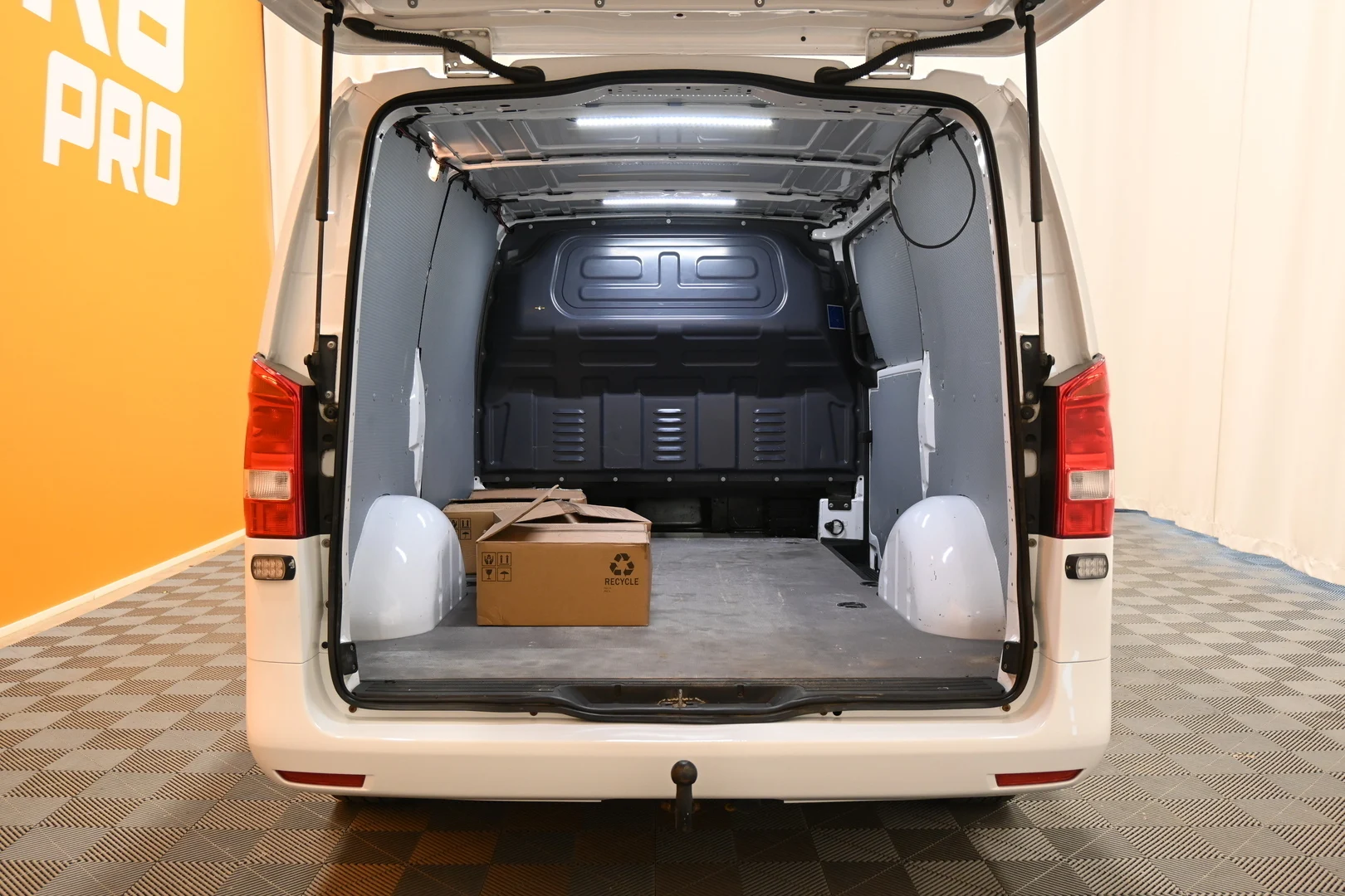 Car Image - 3flNy5WX9BSM1w2aGZOEjC
