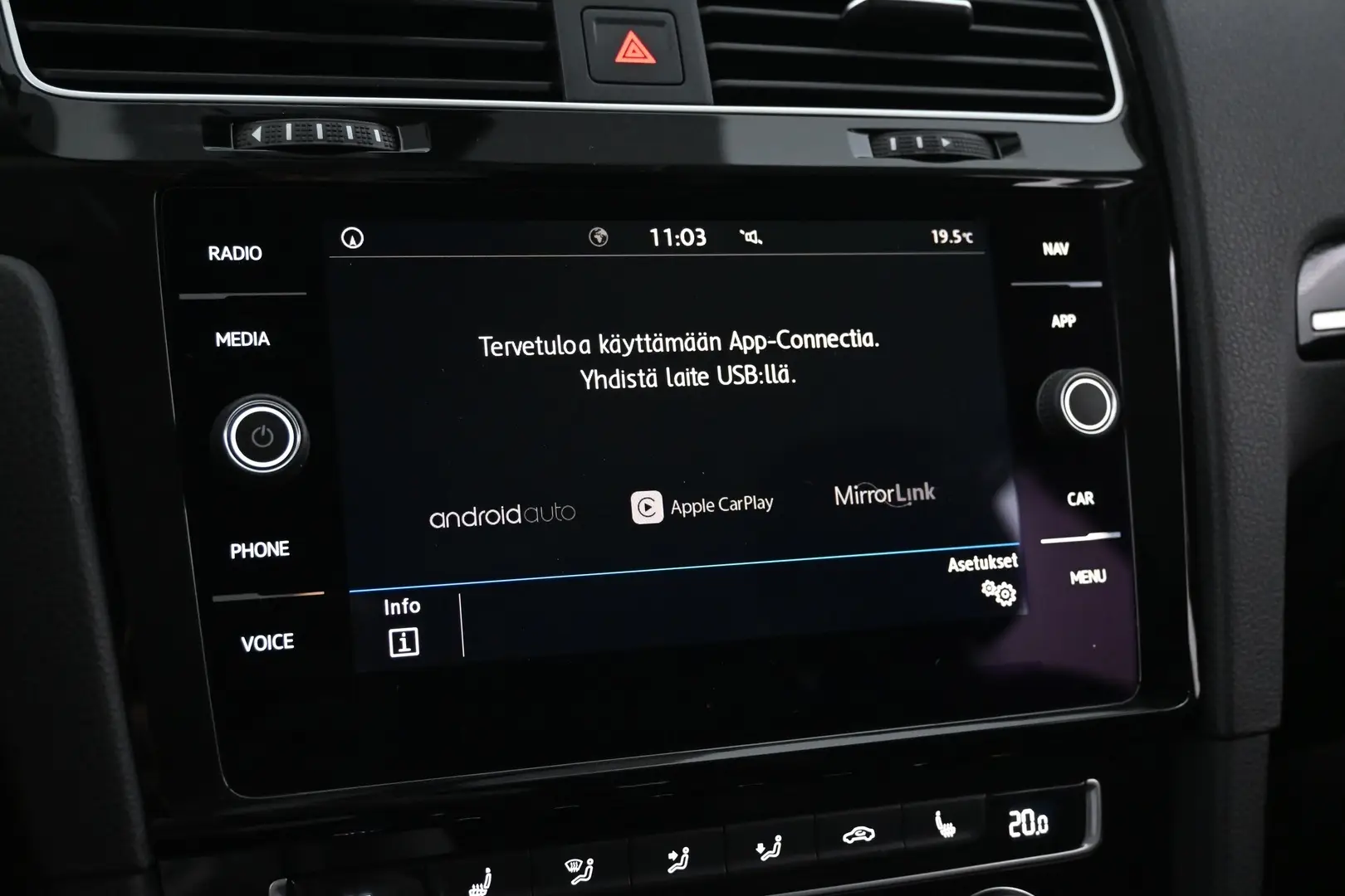 Car Image - 16k2gSKXTK73XJQ30MCVOy