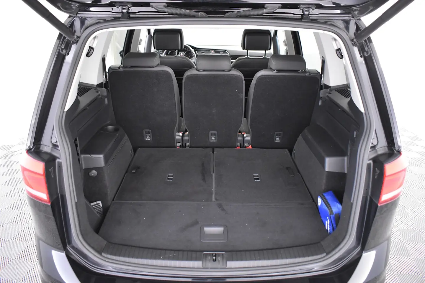 Car Image - 2YJWTf0rpwVoiyKmxI0NEu