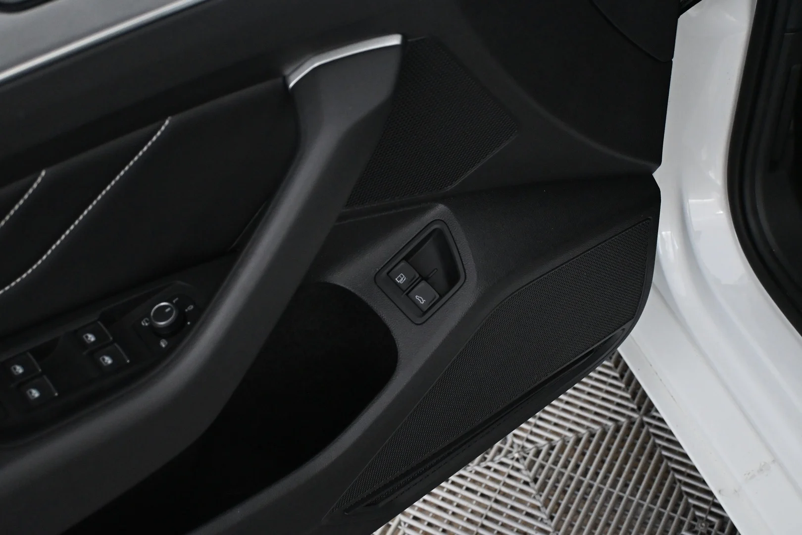 Car Image - 7MqXNPFf2eX9l6zhug2ow