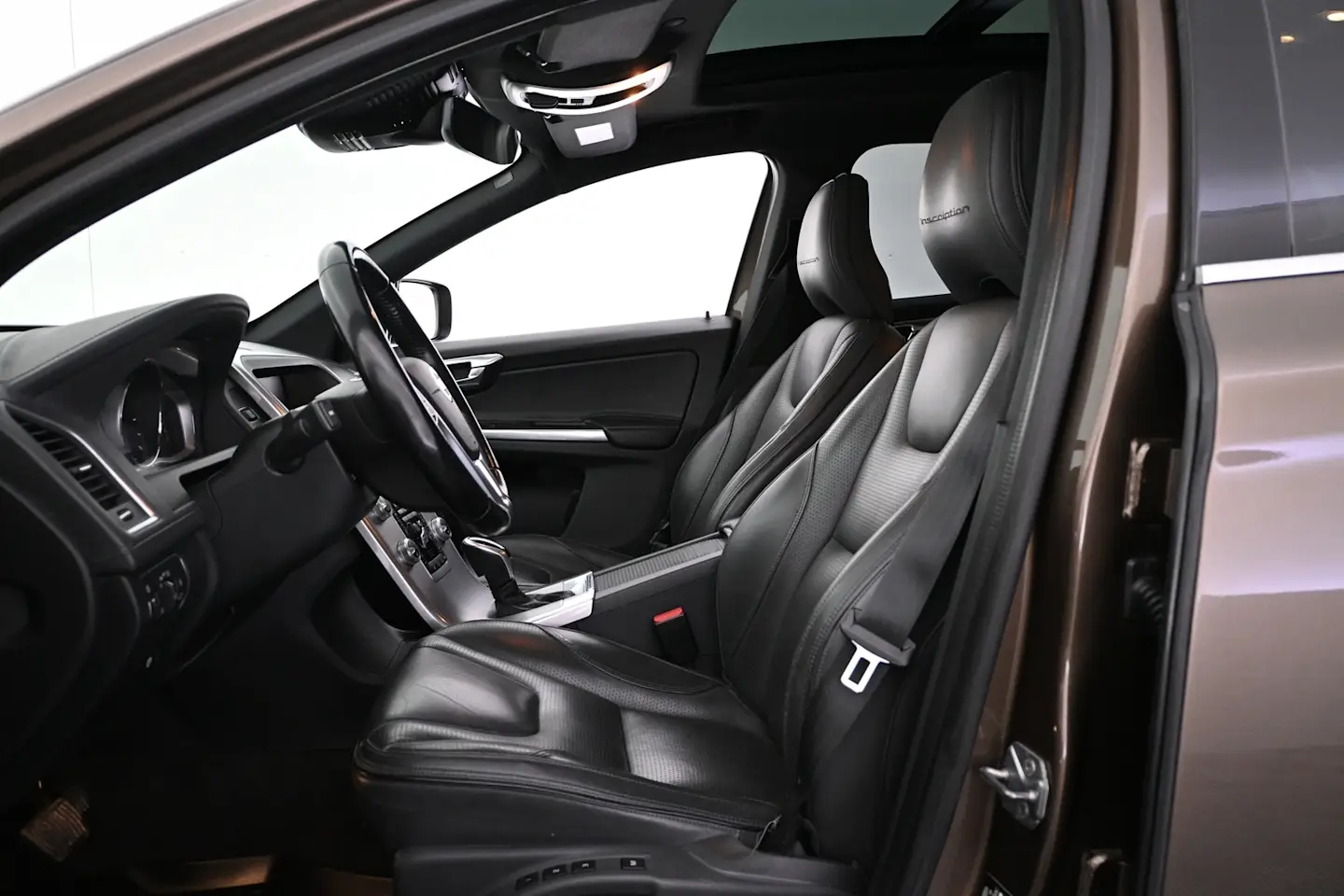 Car Image - 4FjQFvo9O4V3dEmIYG1E9T