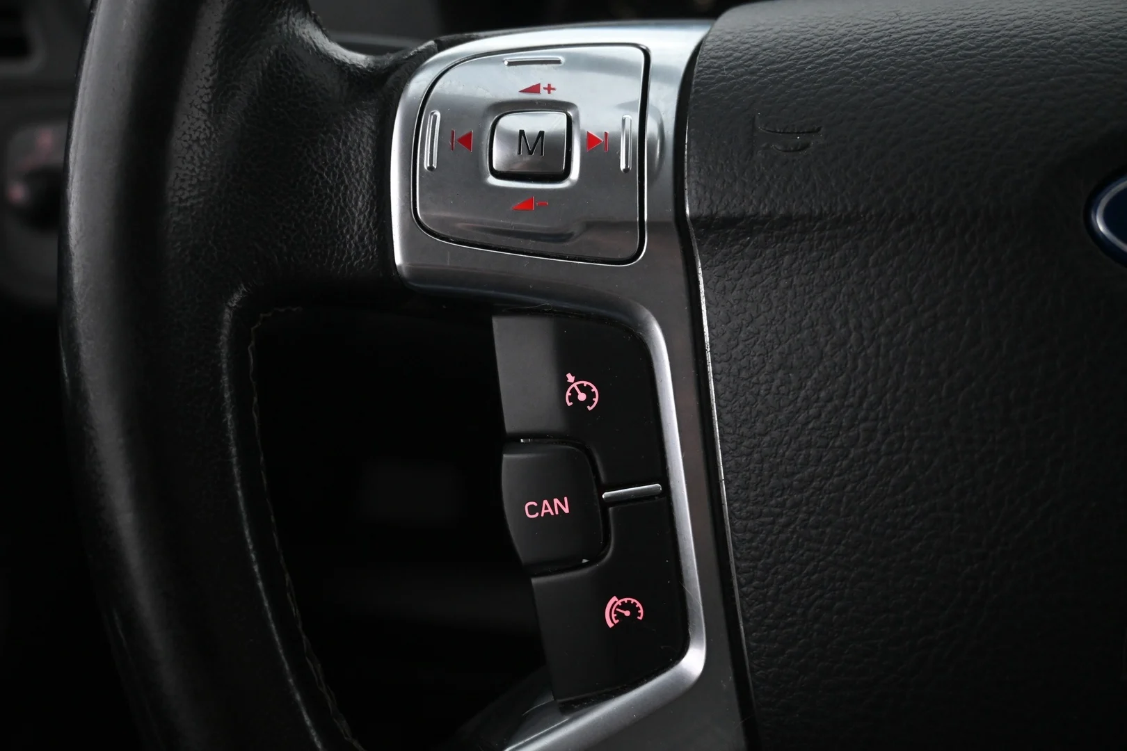 Car Image - 2cNQ7mdBQmKum51xKXoVMH