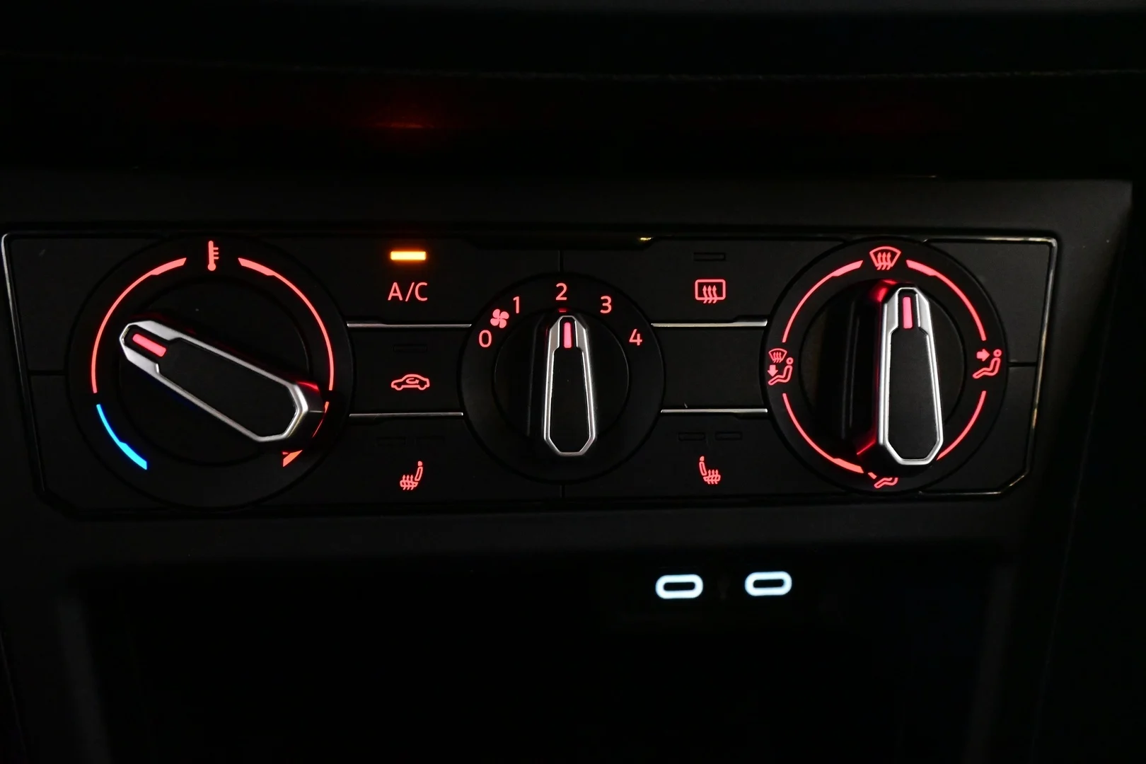 Car Image - 7lINzQMIFpDr0BjvZFV4lR