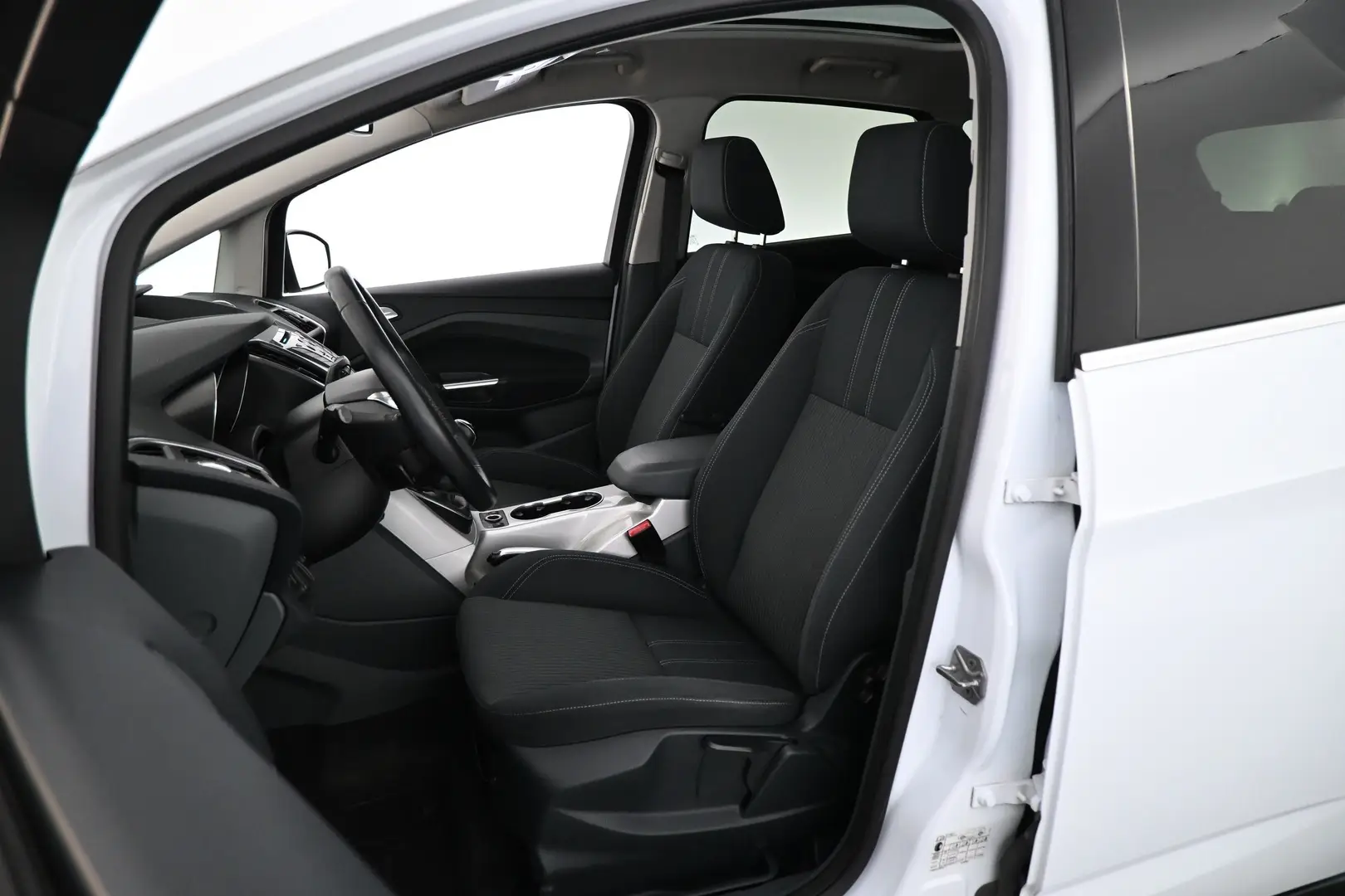 Car Image - 7BR2wxNDsL0M02rDS8i3Hw