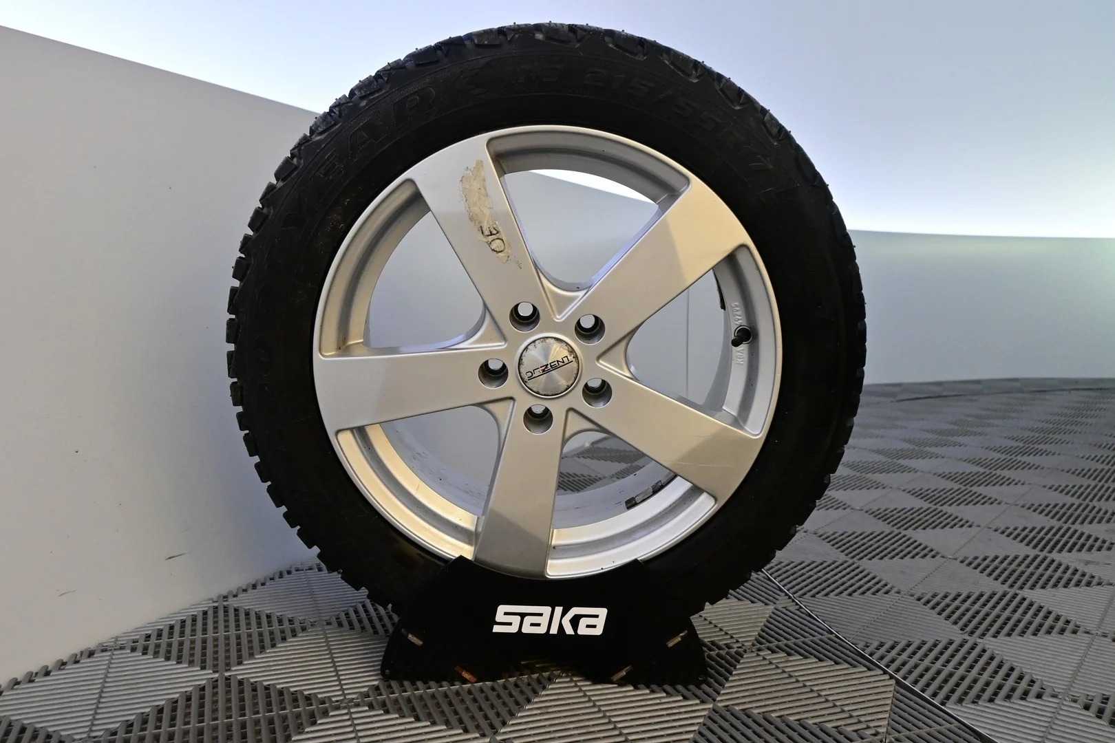 Car Image - 1NT4lH4SYiNSgGJT2x6pgo