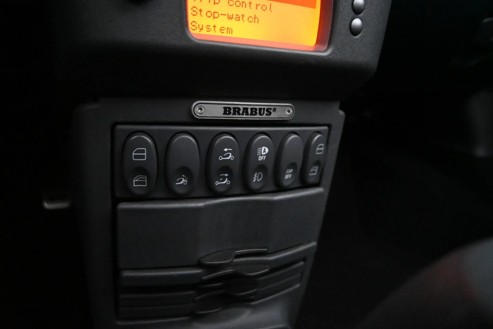 Car Image - 6i4mLLVSkIOxLdad0sbcxv