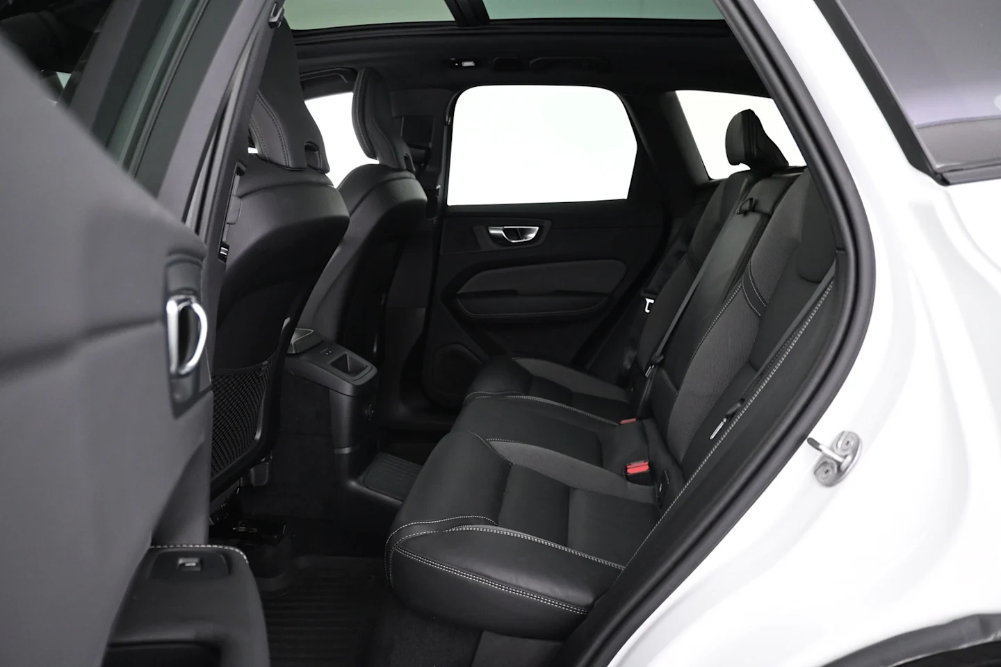 Car Image - 3F3bcpxmFnjolCL2mA46uL
