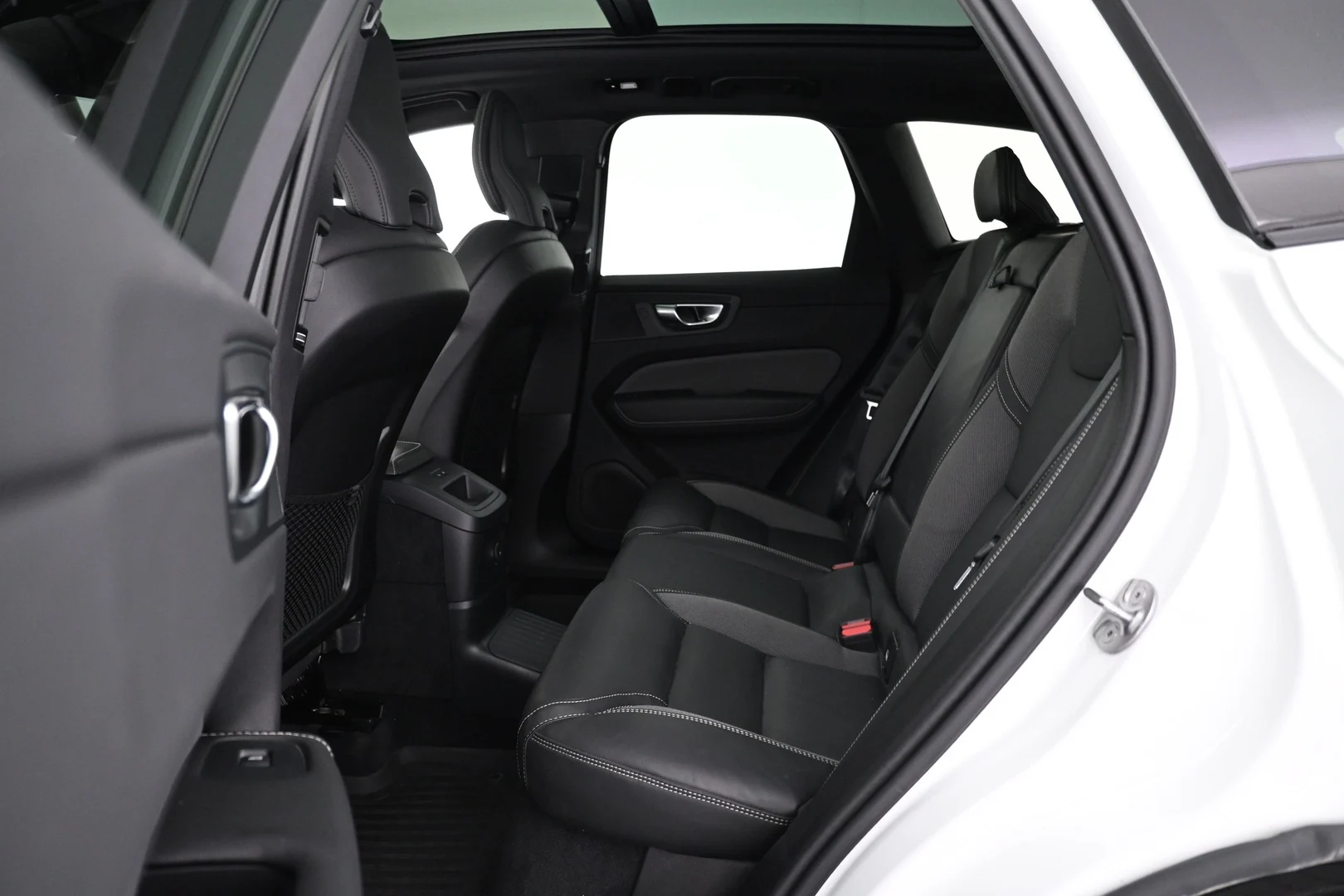 Car Image - 3F3bcpxmFnjolCL2mA46uL
