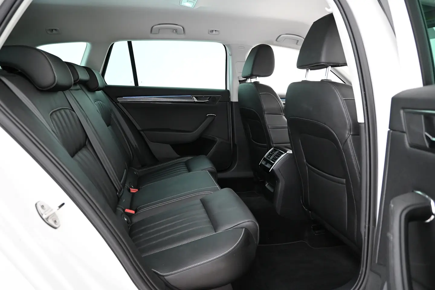 Car Image - 1mRM6aVx5eEYs2MTcgbr3T