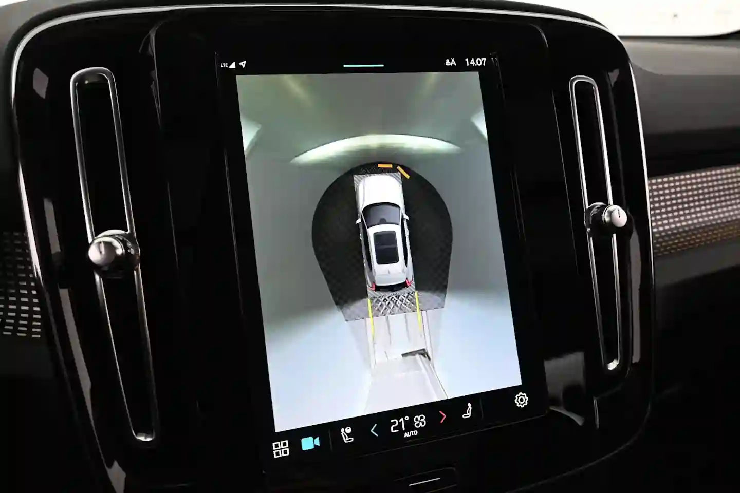 Car Image - TidVy4oa3LPgbTWZt4gmw