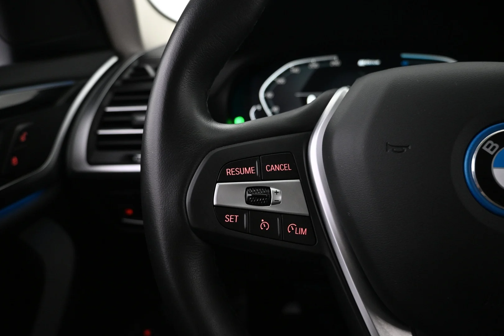 Car Image - xYTHzEQ0BiTRKxCmqfkq1