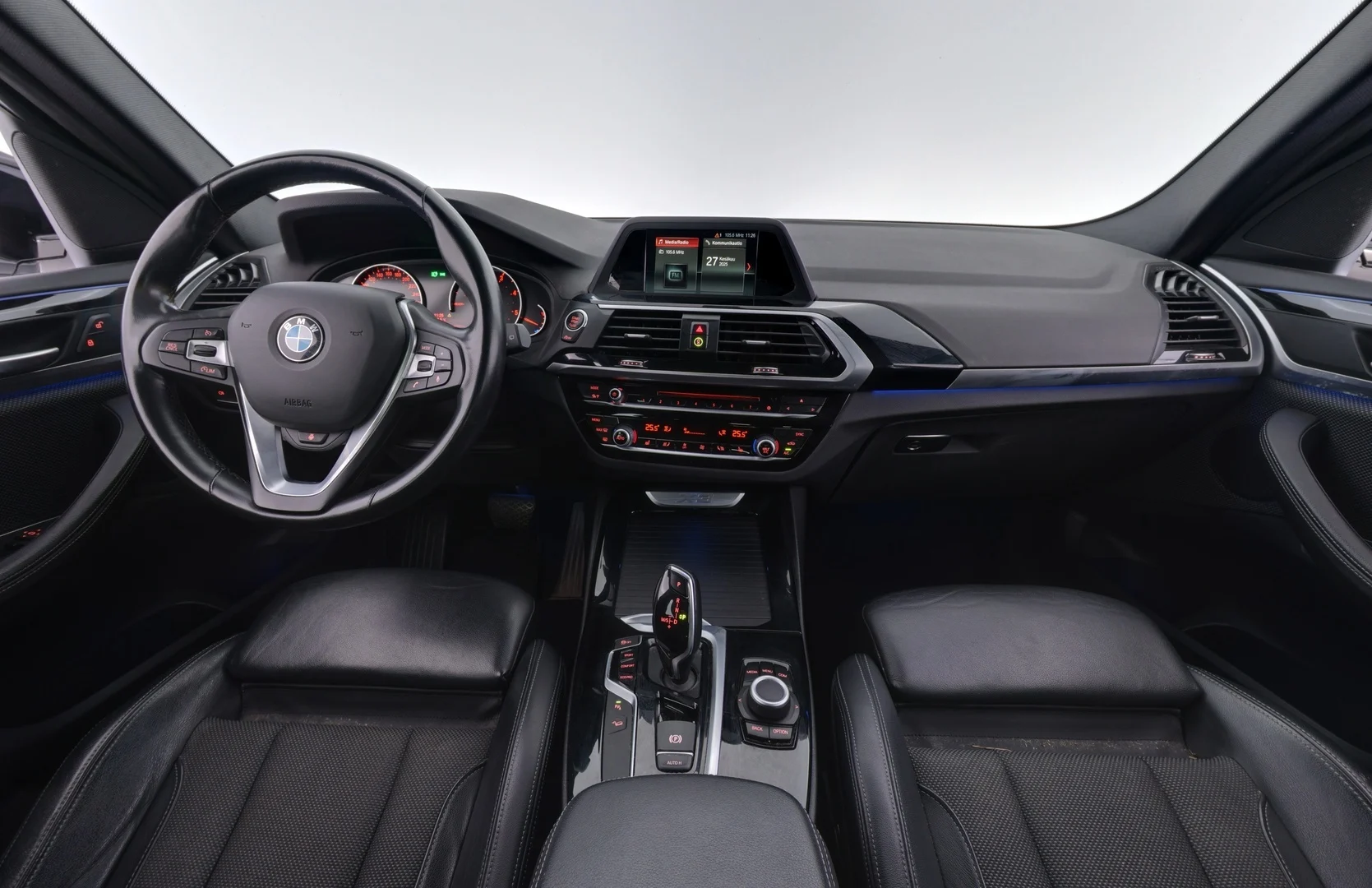 Car Image - 4j7Z54j4EcMk0l6JY7LTFq