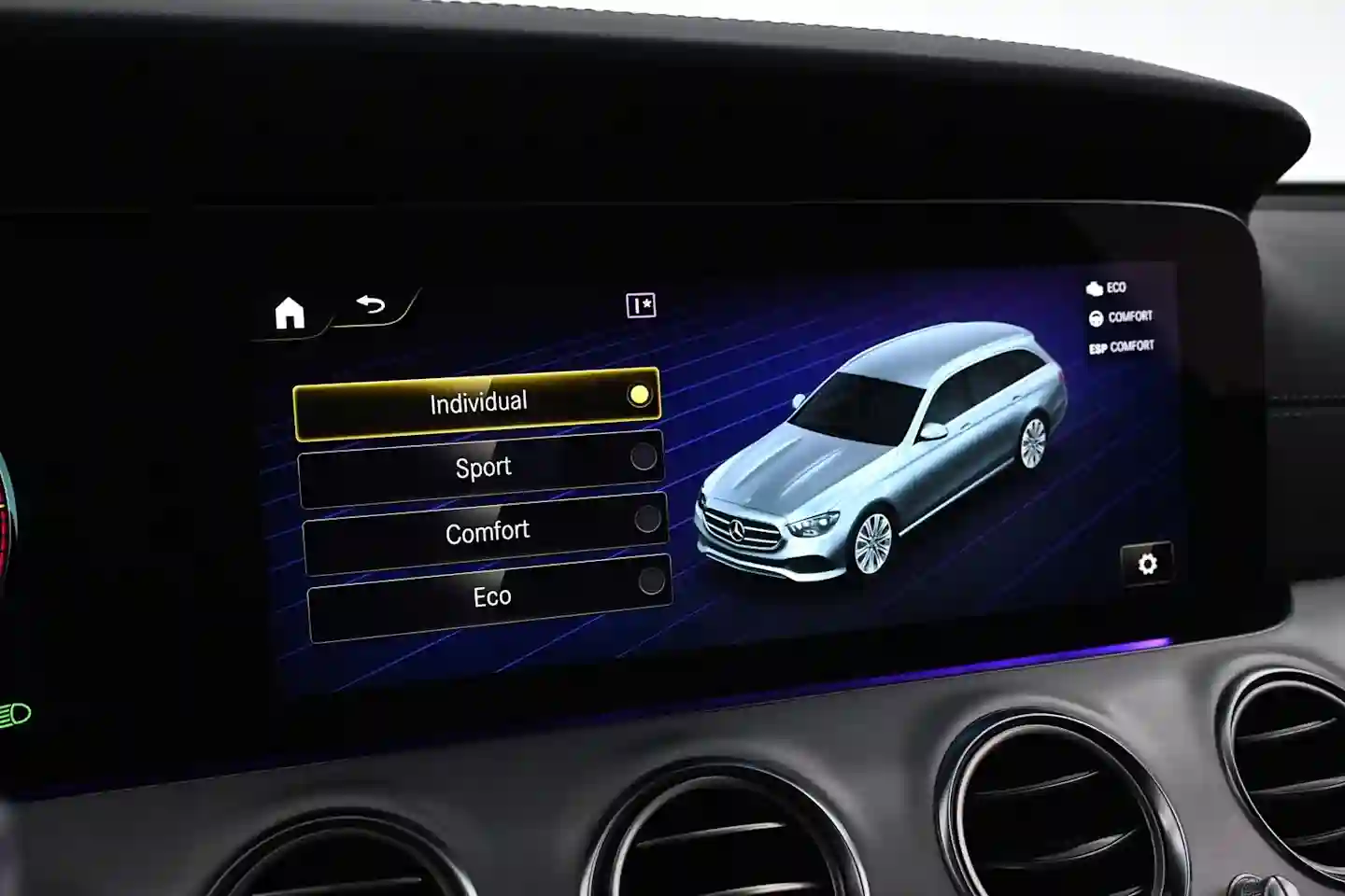 Car Image - 7AAo84ibJQnA8A8sZbmxmK
