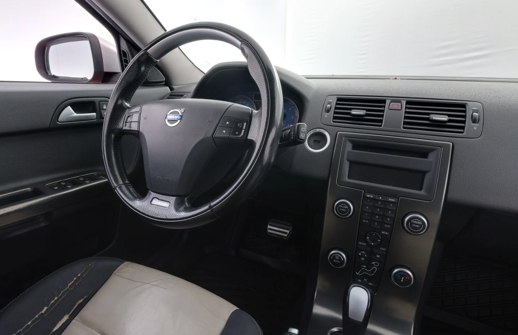 Car Image - 3KDsoLTGlm3sqHWDDwZu5p