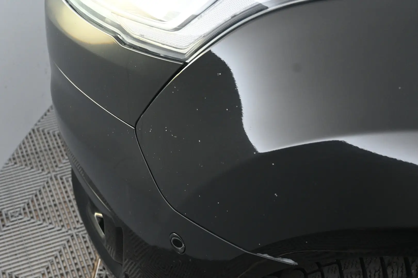 Car Image - 2J003JgOxcwxxtTTQqQmKE