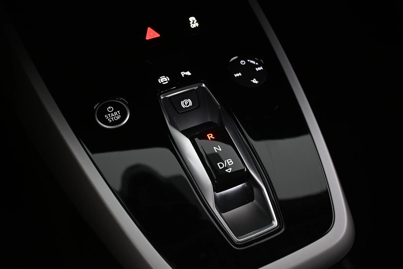 Car Image - 622oQcZY4wfS7JY8vJvaVj