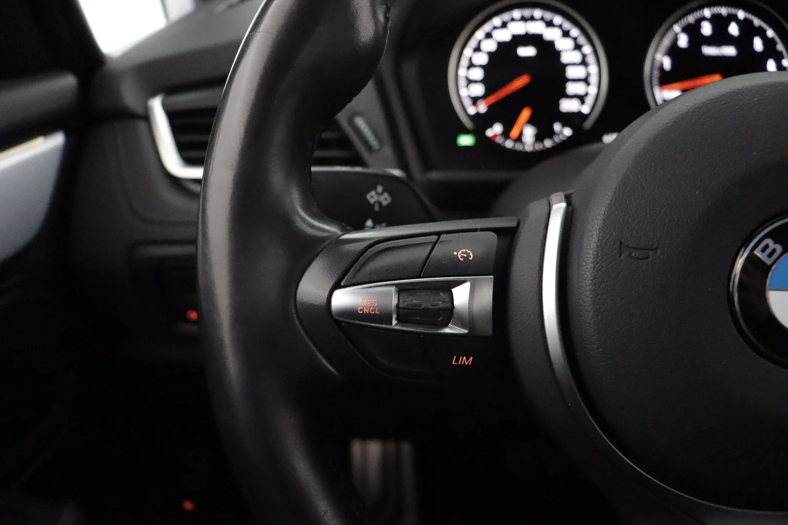 Car Image - 6VKktYSV7ZhGqmeVr3u9y8
