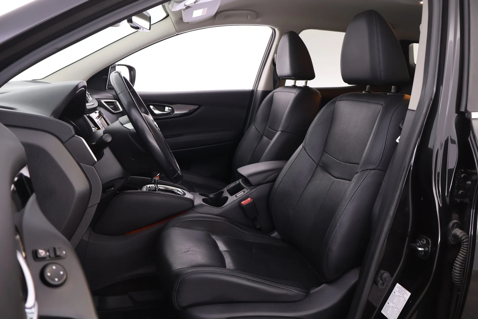 Car Image - 73NUDeNsQKt0s6Q0OqydeM