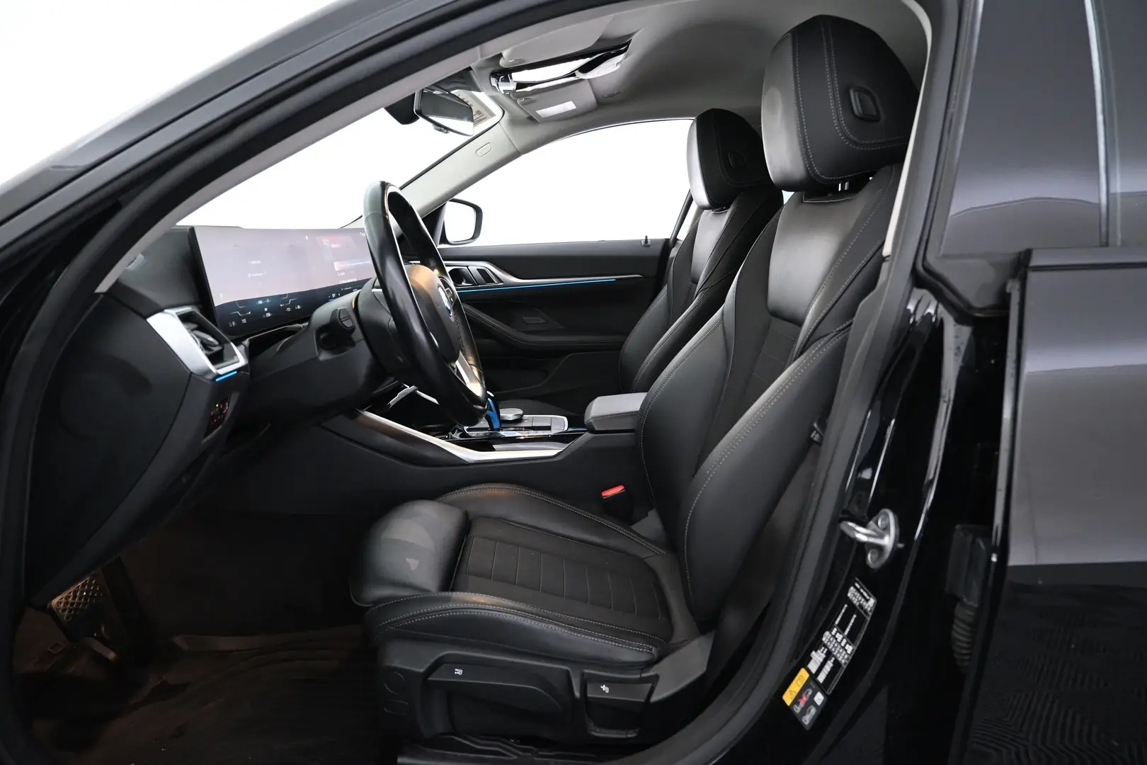 Car Image - 2OOonD5VSlJfaDOT5gRXG8