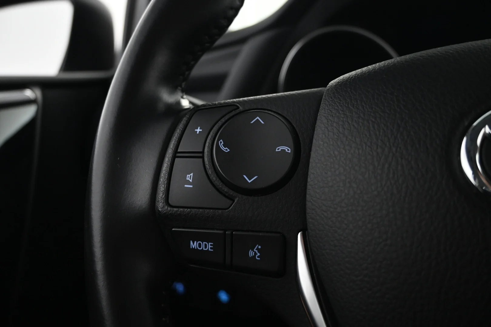 Car Image - 1YJoG7vlChOuRUp4UGqs9