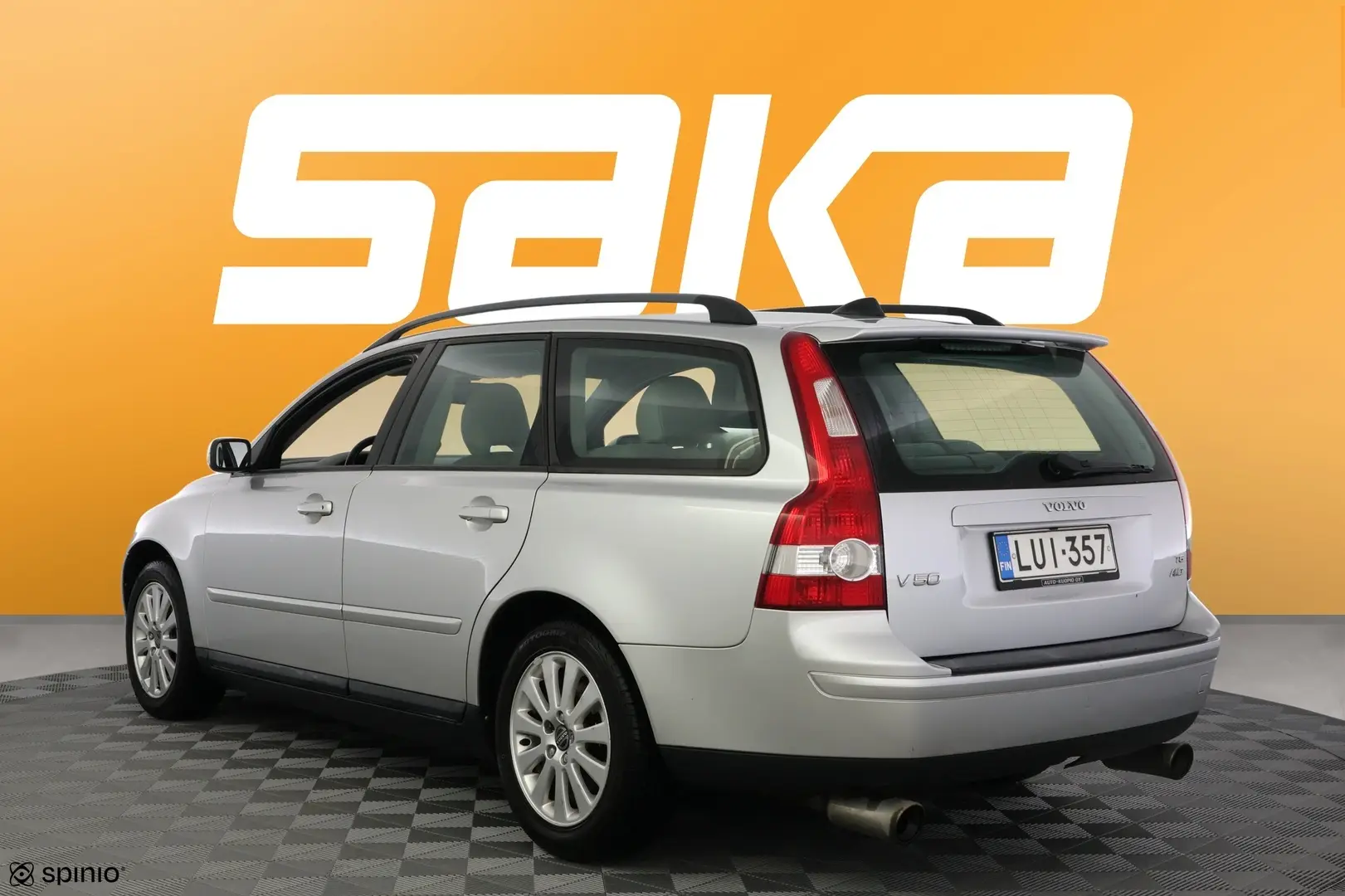 Car Image - 74ZtFqgHEAoKGPhB5L1fy6