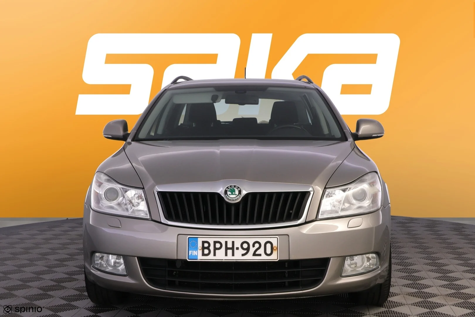 Car Image - 1lns25TQIJ5DBvGb5UOPlx