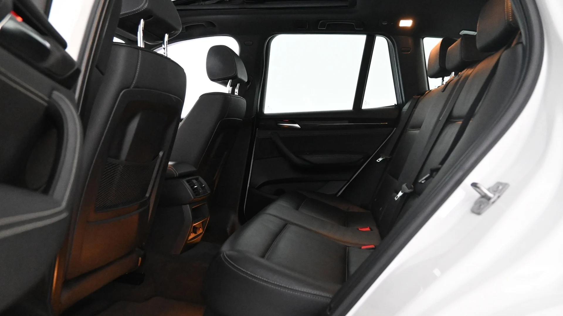Car Image - 5lg8zwXu5HLNsedRQgrXn2
