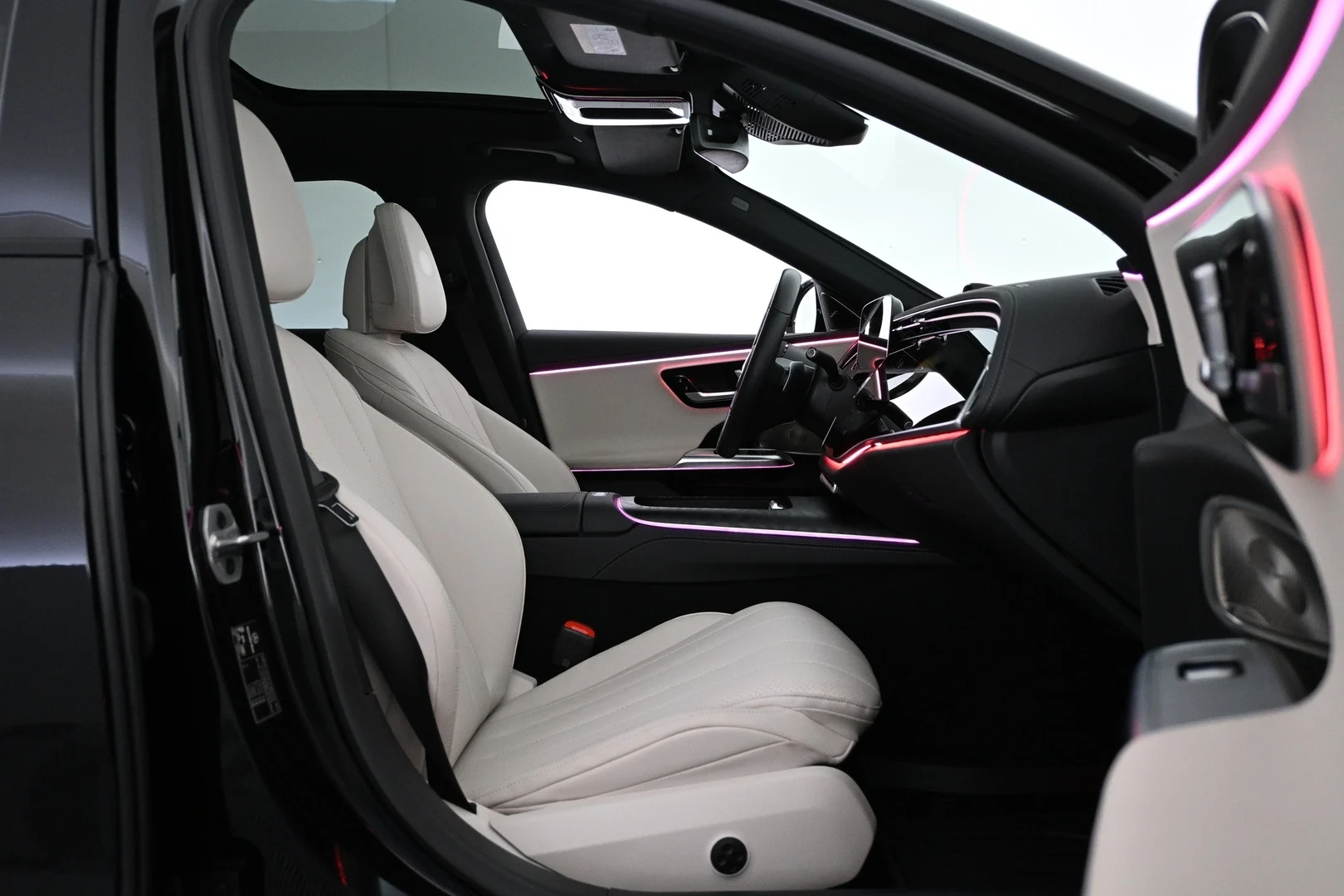 Car Image - 2ImFPf8tgl2CANfiQ9mrq3