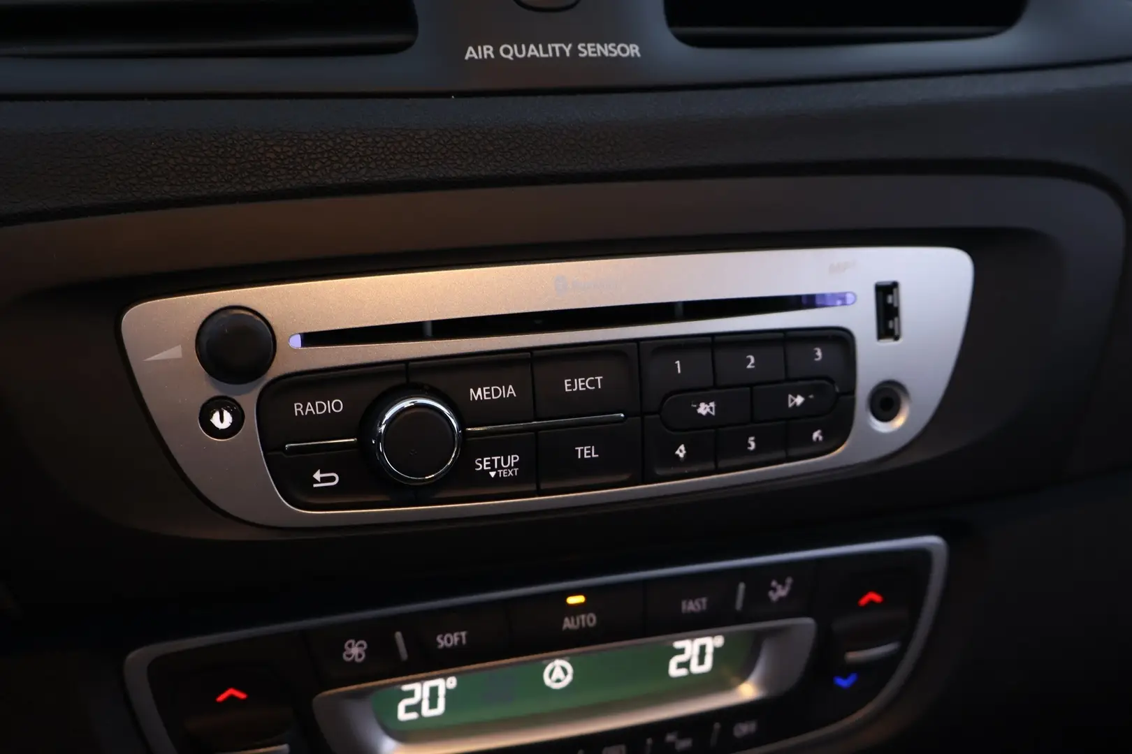 Car Image - fuQu79KjgxYbHQinC4xUF