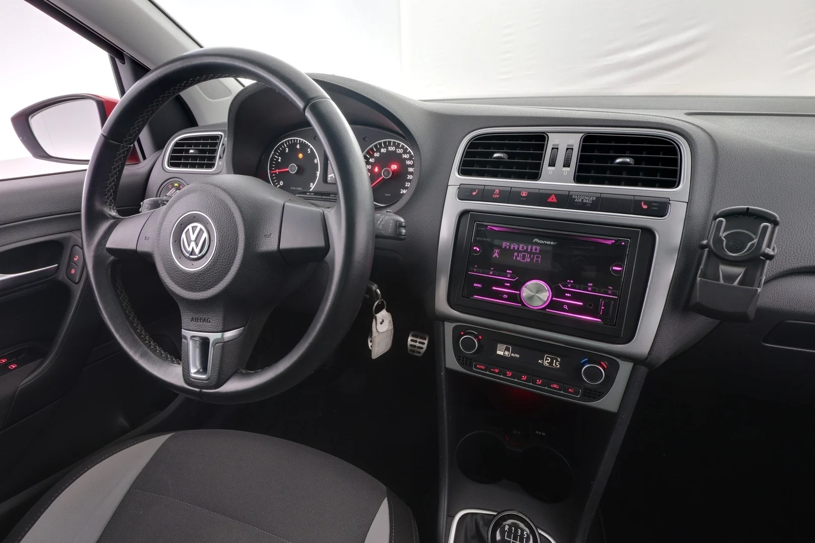 Car Image - 3Ddq0sScoj50yTz10Vwi2Y