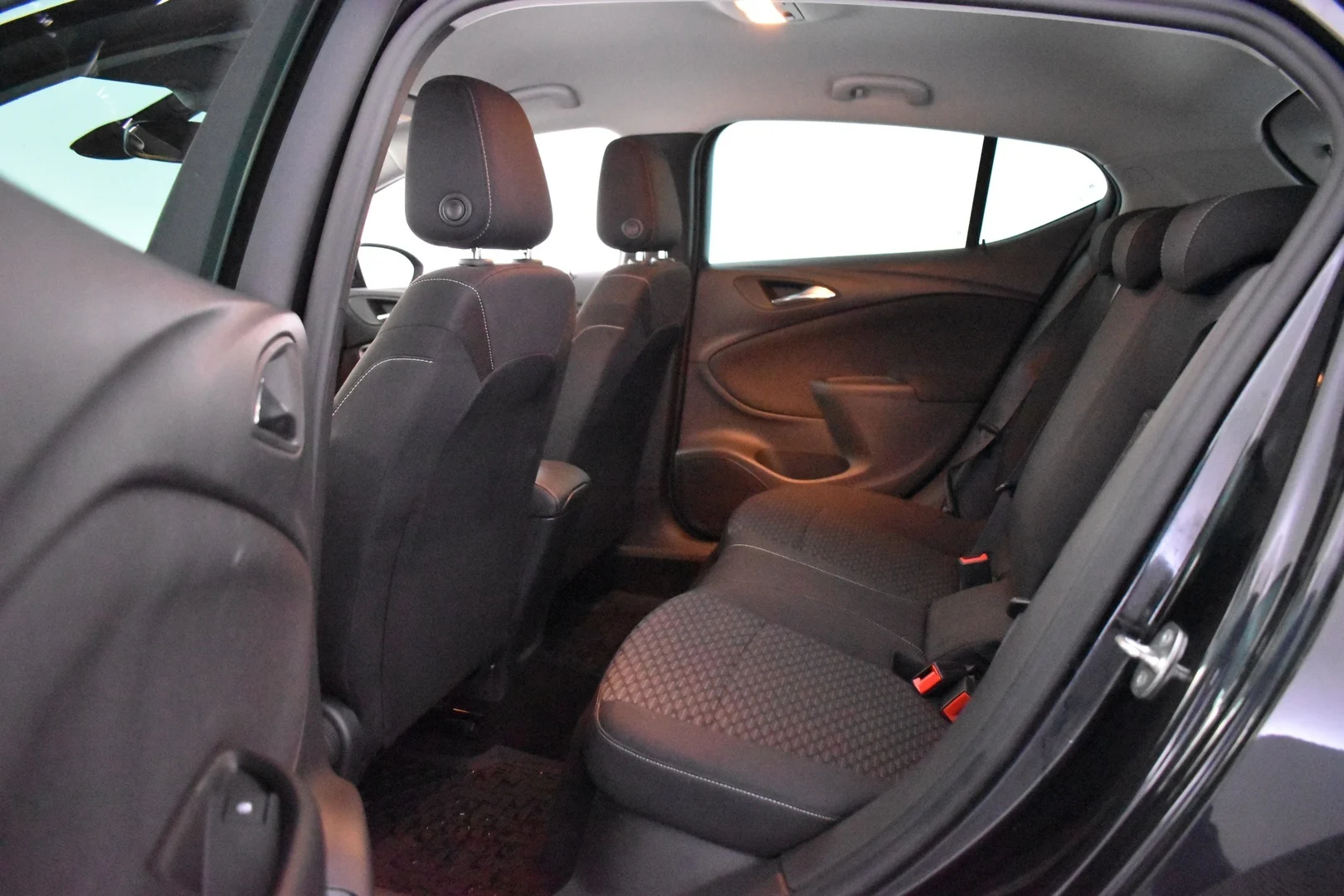 Car Image - 6Es8UeYl5gqnacETouBRHl