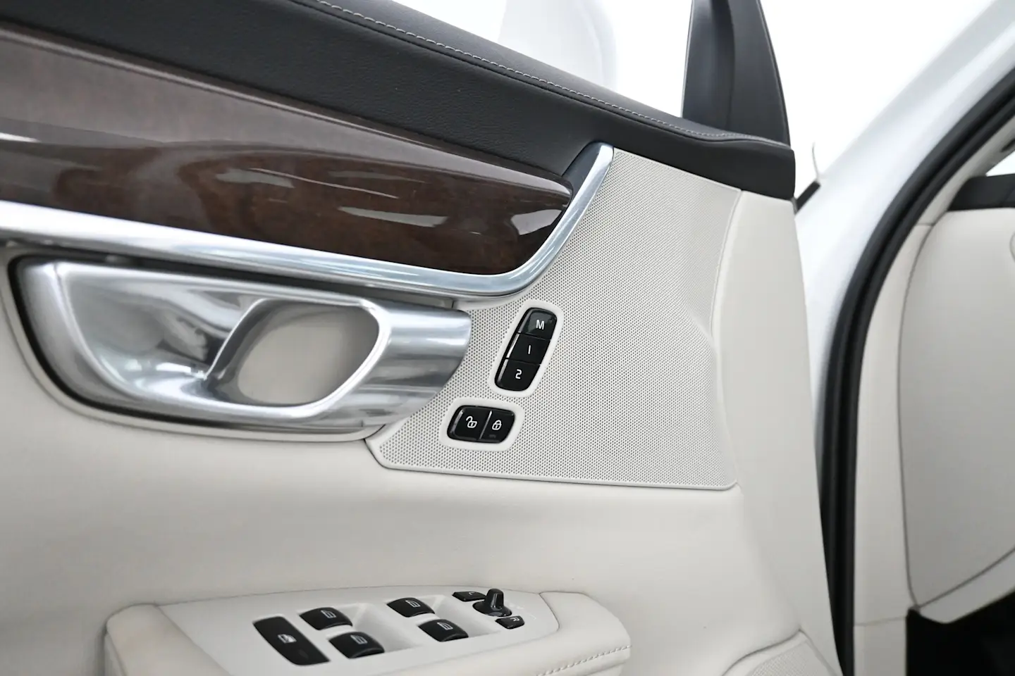 Car Image - 7q259ihz14H1UPdQYlR67M