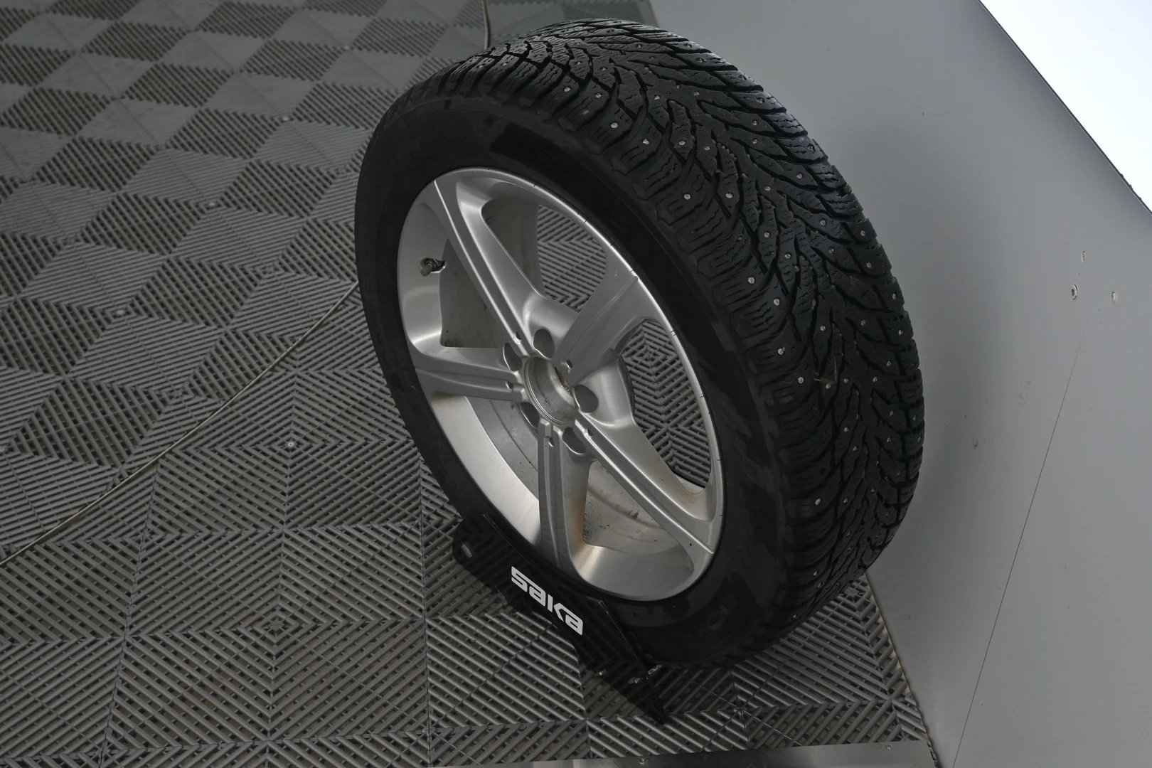 Car Image - 69MYHlyXLVl3LIbt3JSTWF