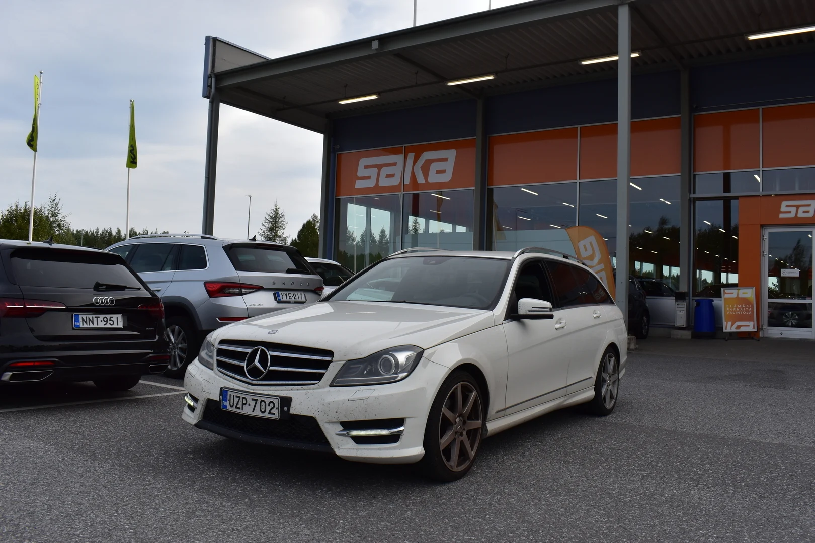 Car Image - 4YP1gz5QBRbk7joZT4xSlS