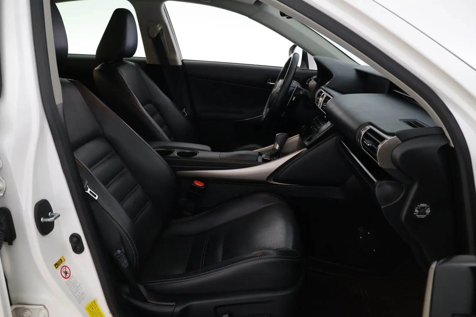 Car Image - 54bc2fWpv9K55JJsKRXyL8