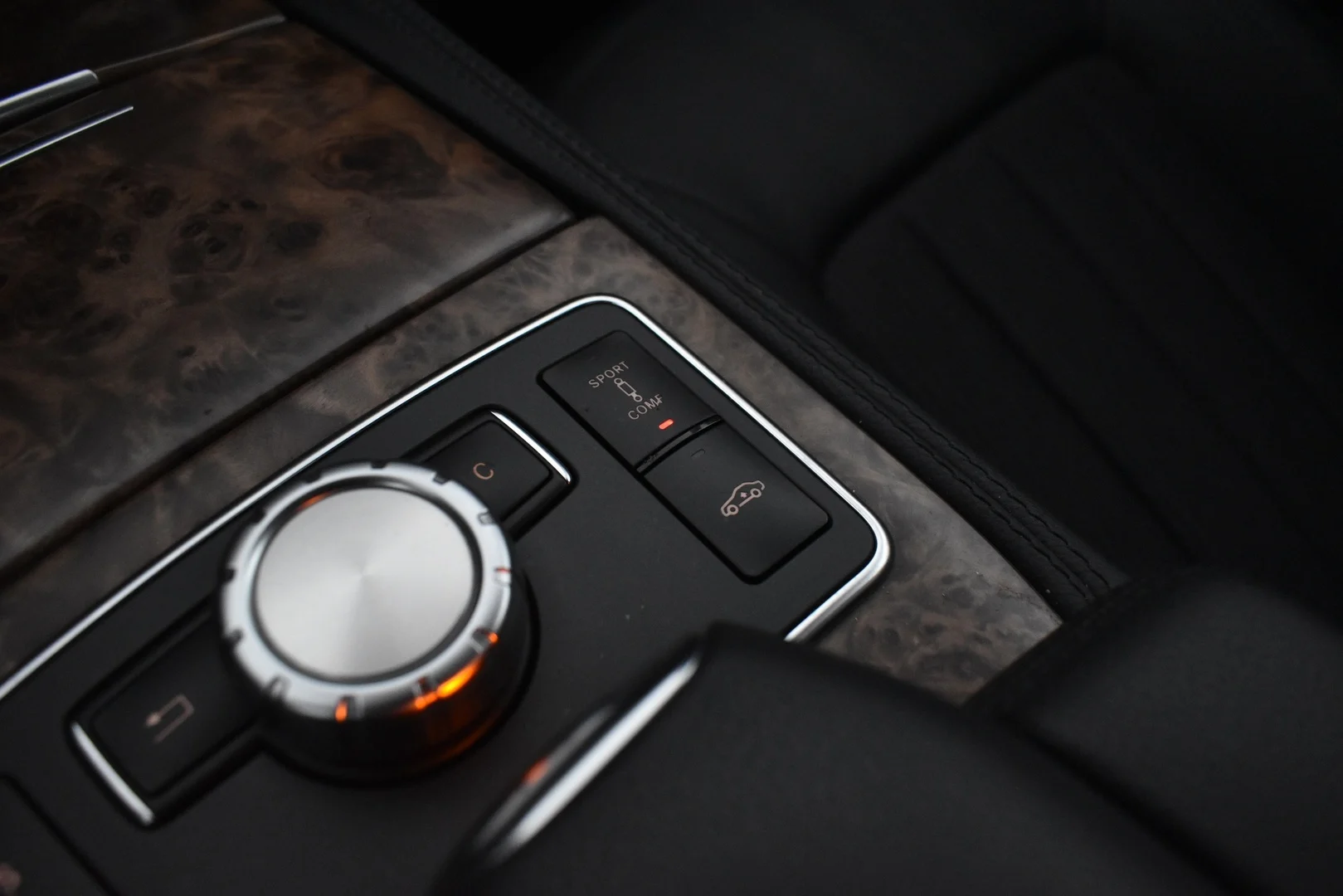 Car Image - 154BCHEmjmFHhCVCxJQppt