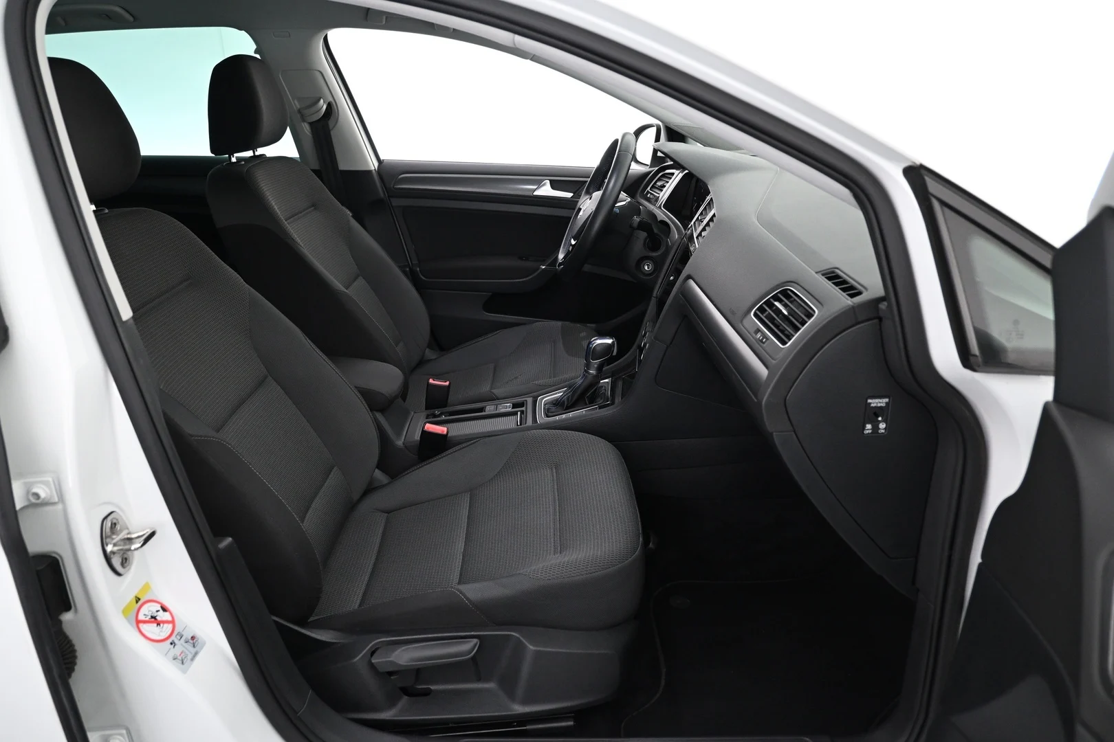 Car Image - 1wnsbnSYrOOyYodzWfT3xU