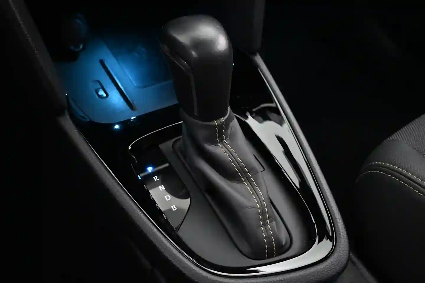 Car Image - 14DBduBVlzPTYMZouDvpUn