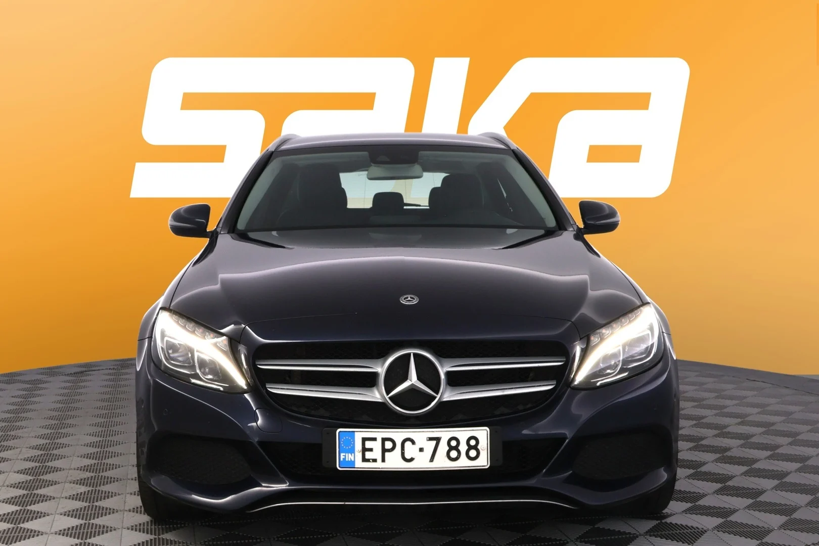 Car Image - KcEZSq5K9RAl0XelBfDXv
