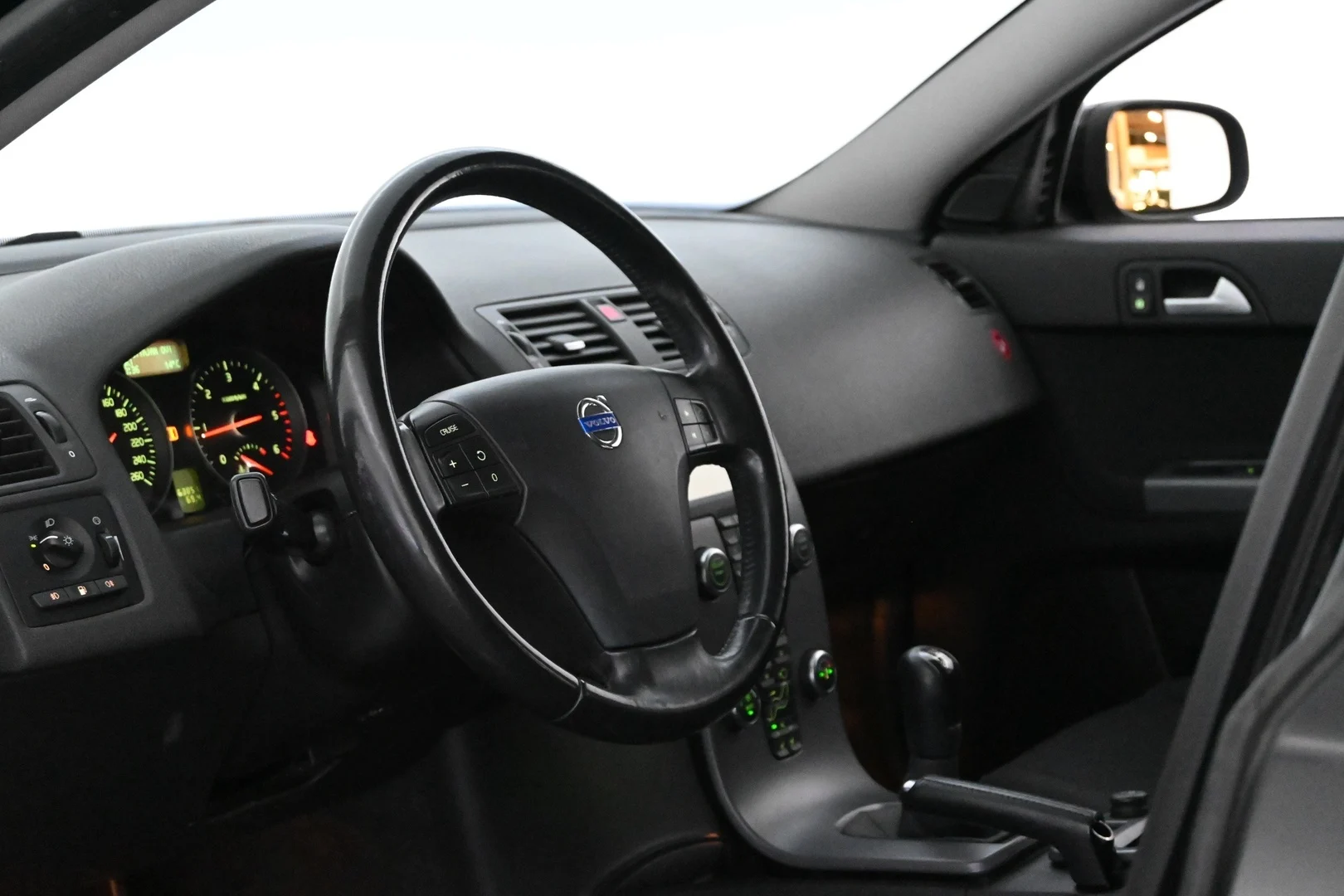 Car Image - 2Jg8l322s9A8bcZELAH4Dp