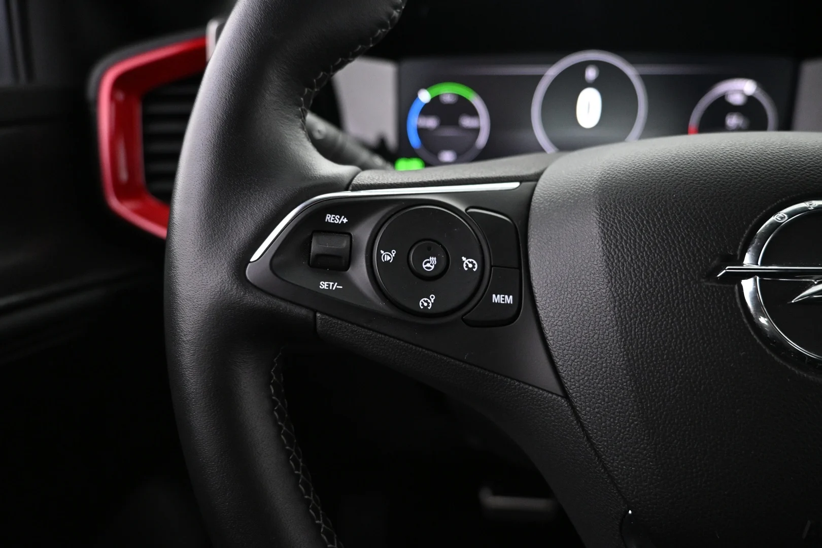 Car Image - 6ScOenLXRKCBmebWbgfvUf