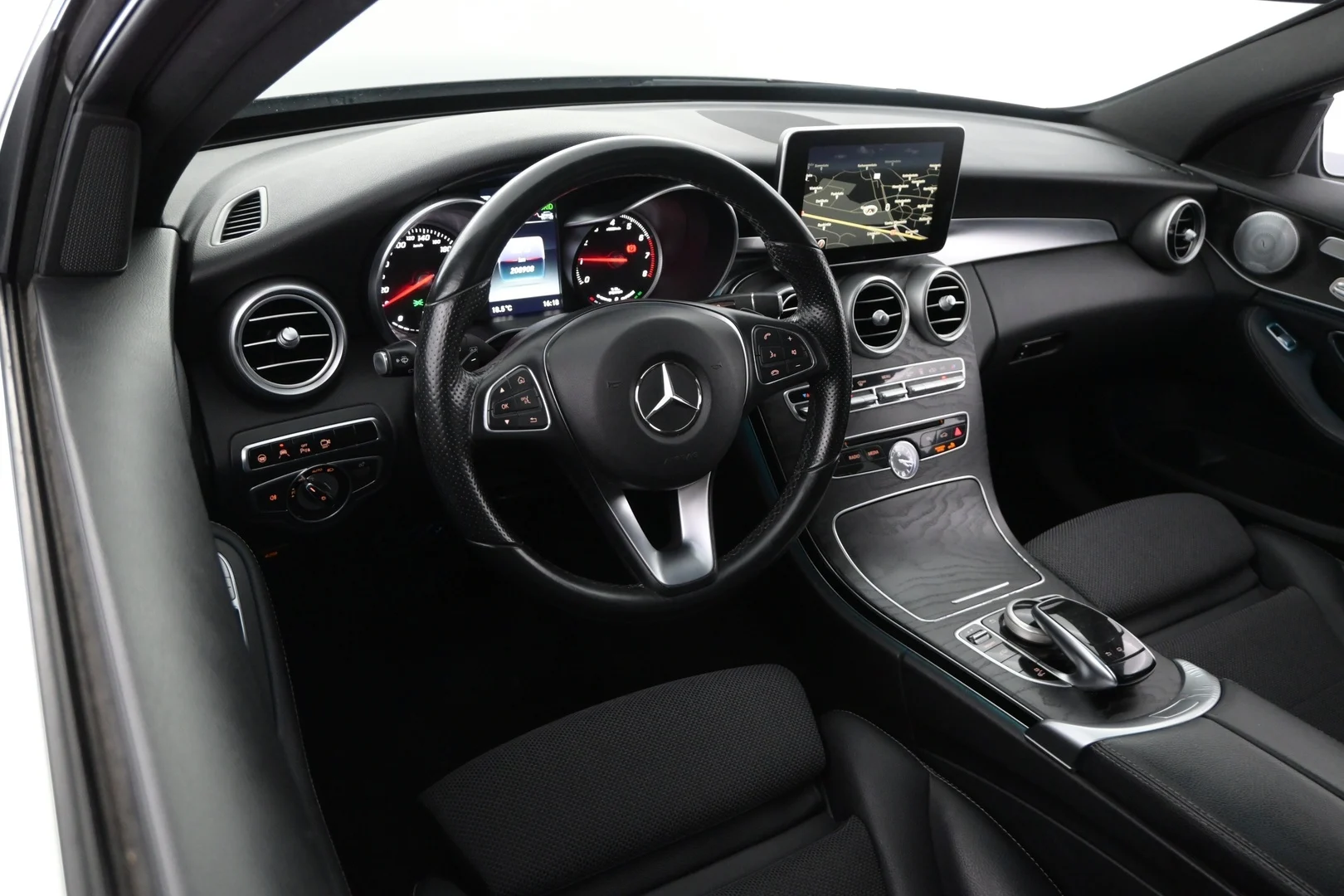Car Image - 3ziQ6Vra2fwhmwEvHtXMRg