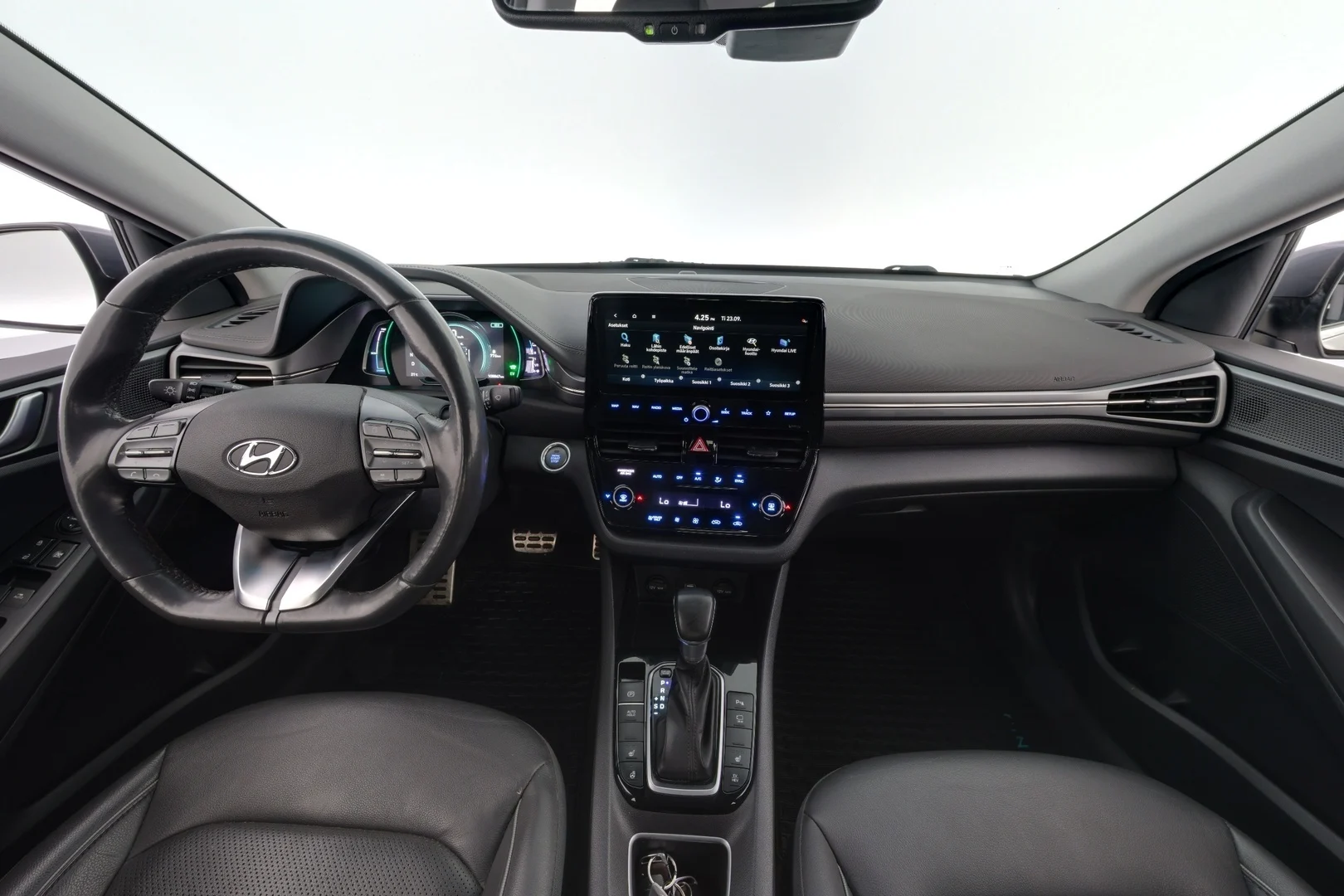 Car Image - 3laLIIynpah5QgNjkzugX6