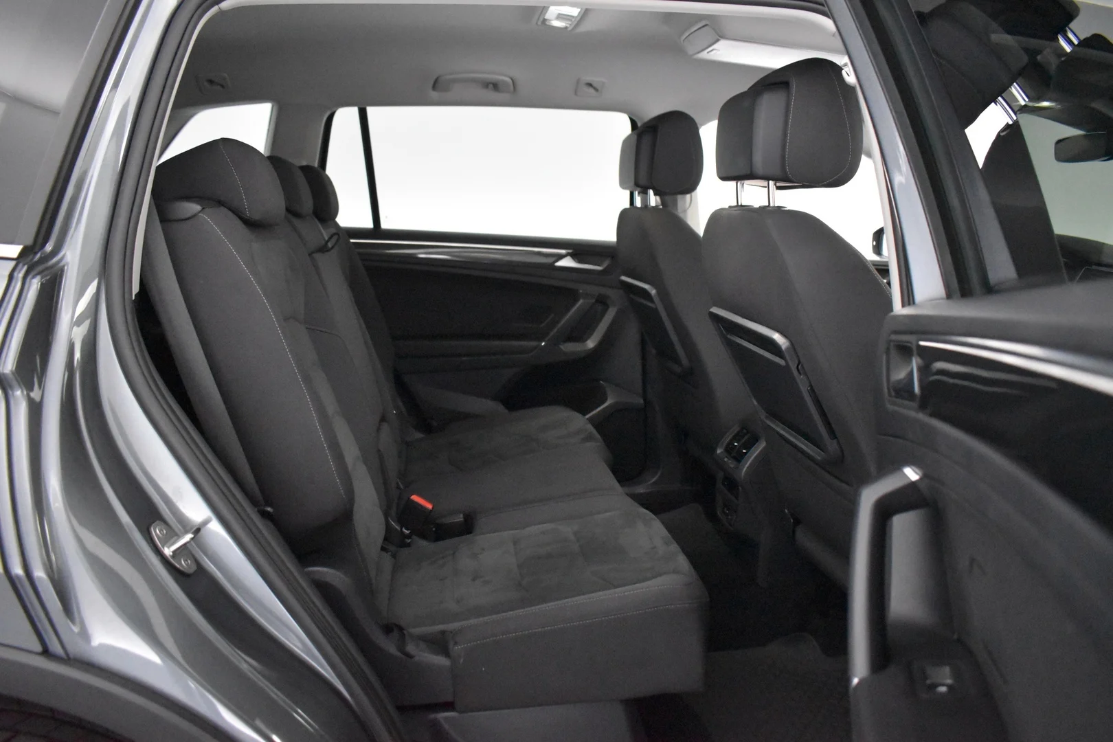 Car Image - 3jR8K6SW5rgGjlHZPwtBFL