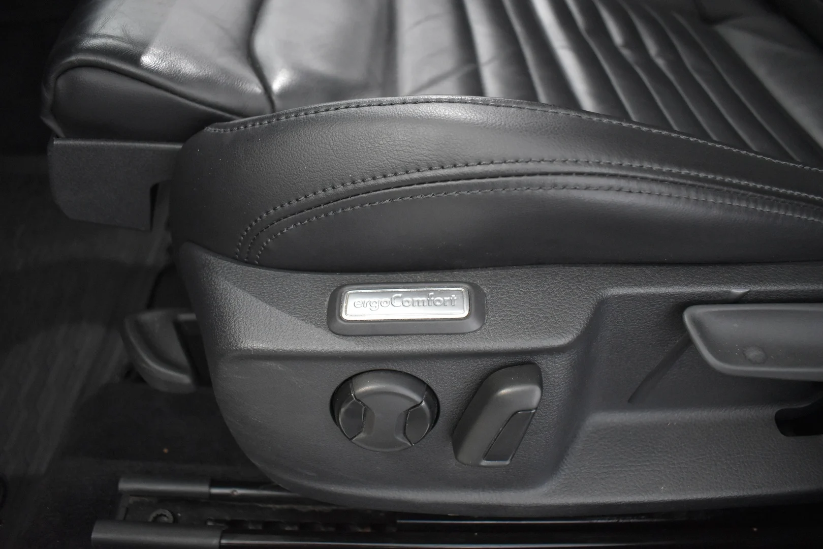 Car Image - 4JEkLSfUhCy55F9Jp6czgc
