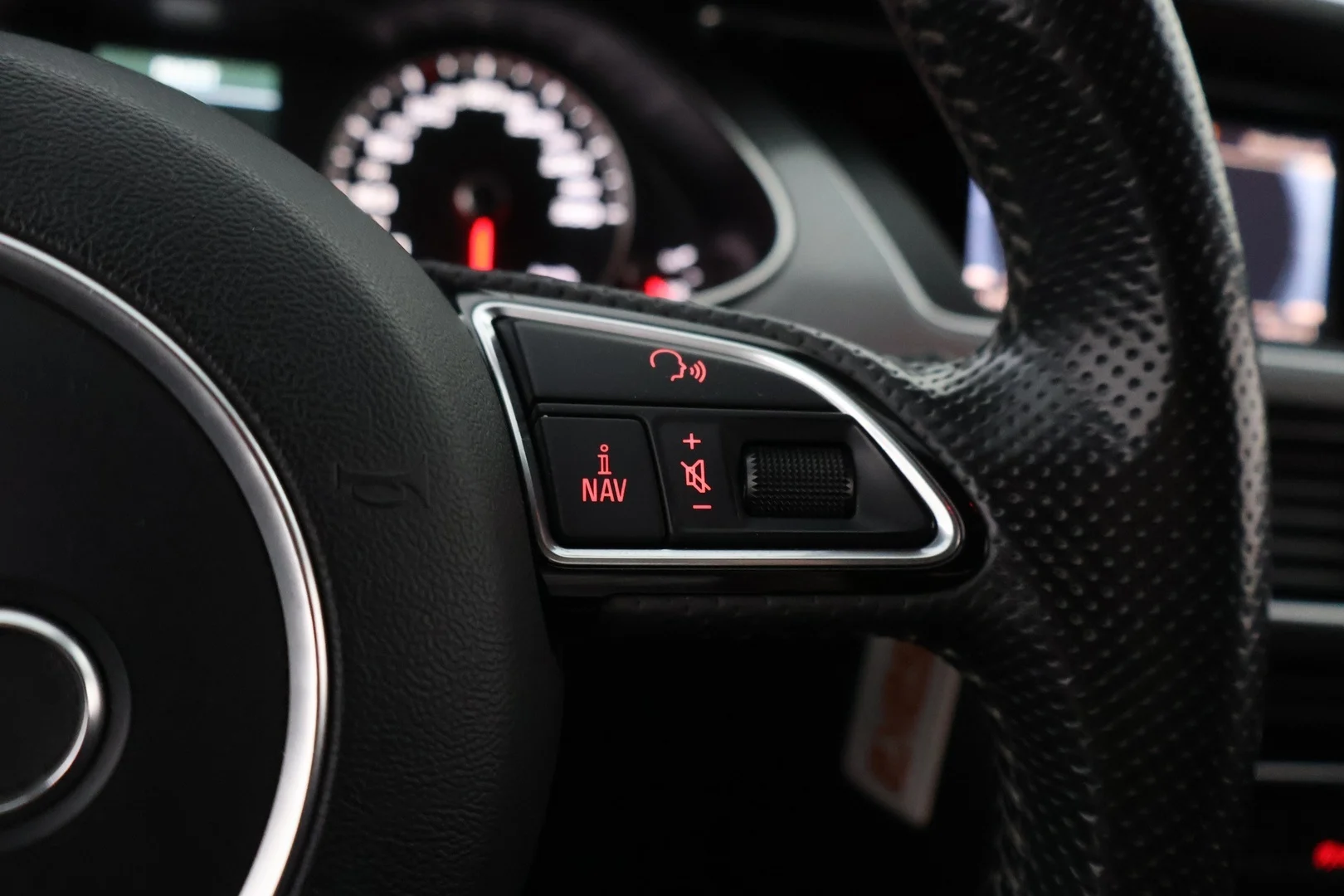 Car Image - 7EUXQVYBtBZIuWs8oD7FuW
