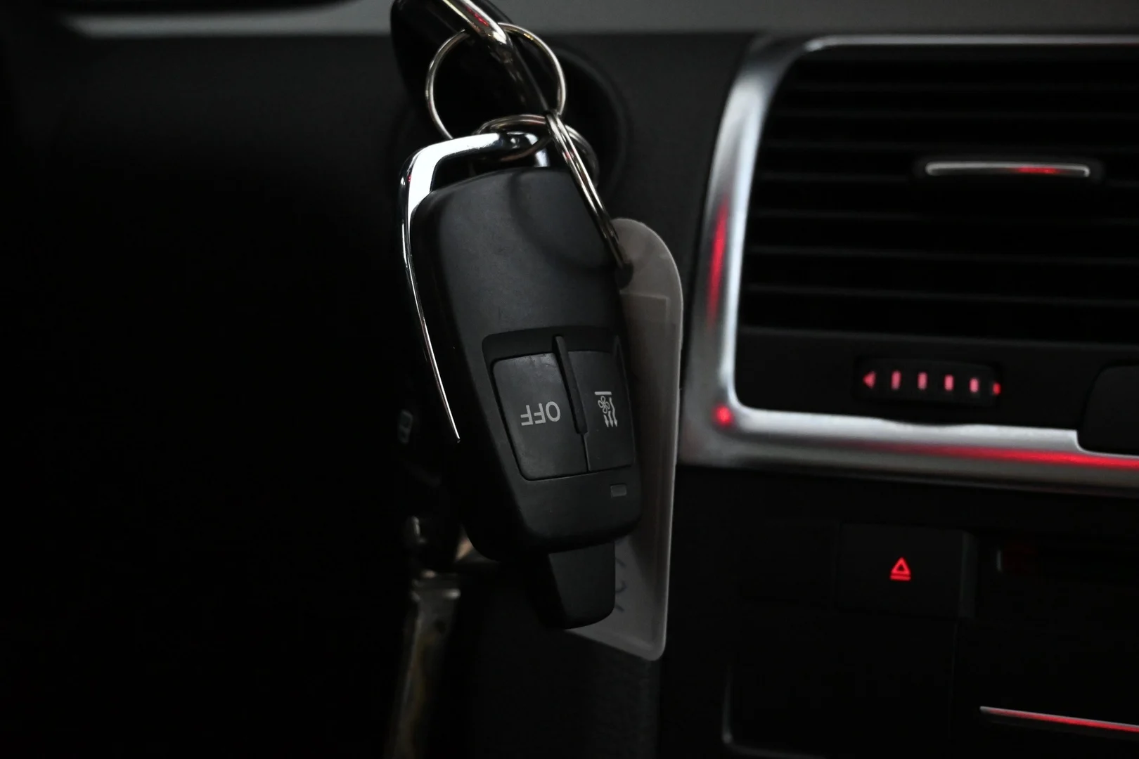 Car Image - 36KJjv3ftI16k4BrkRz7dI